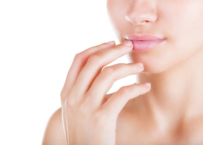 Υαλουρονικό Οξύ: To μυστικό για τέλεια χείλη!
