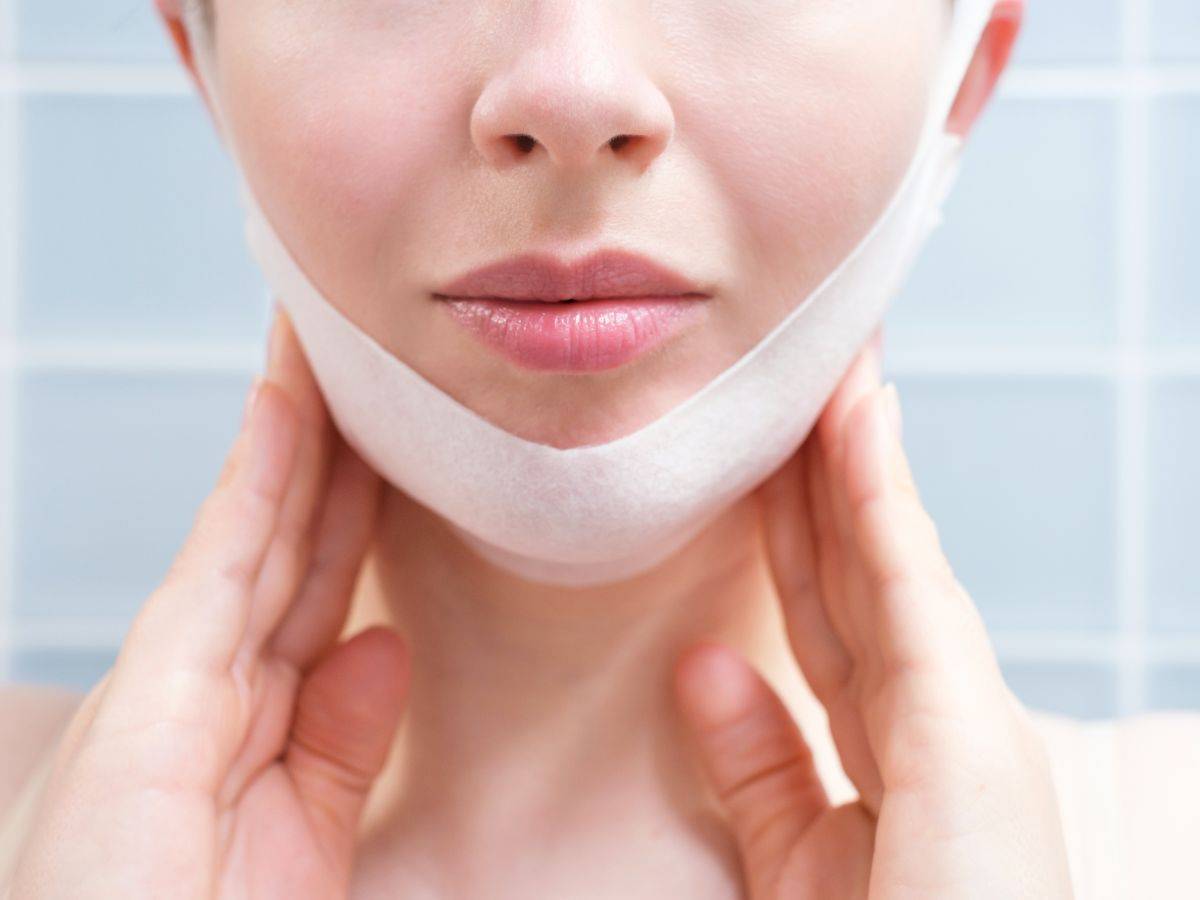 Featured image for article: Λιποαναρρόφηση προγούλι: Η λύση για το διπλοσάγονο που αντιστέκεται